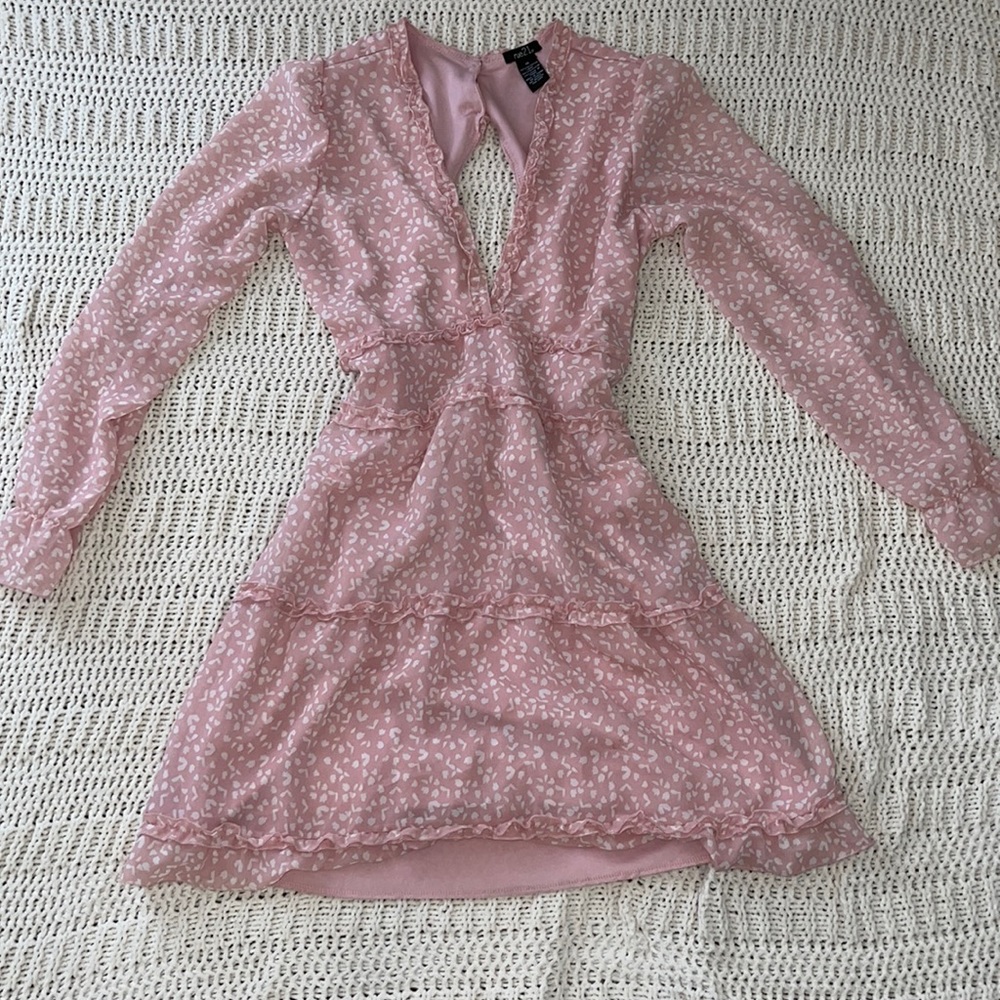 Pink Dress. Deep V, Open Back.